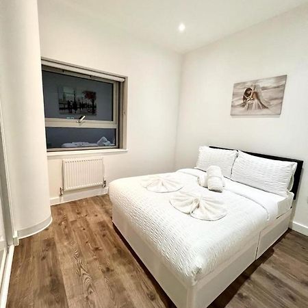 Immaculate Flat In West Croydon Apartment ภายนอก รูปภาพ