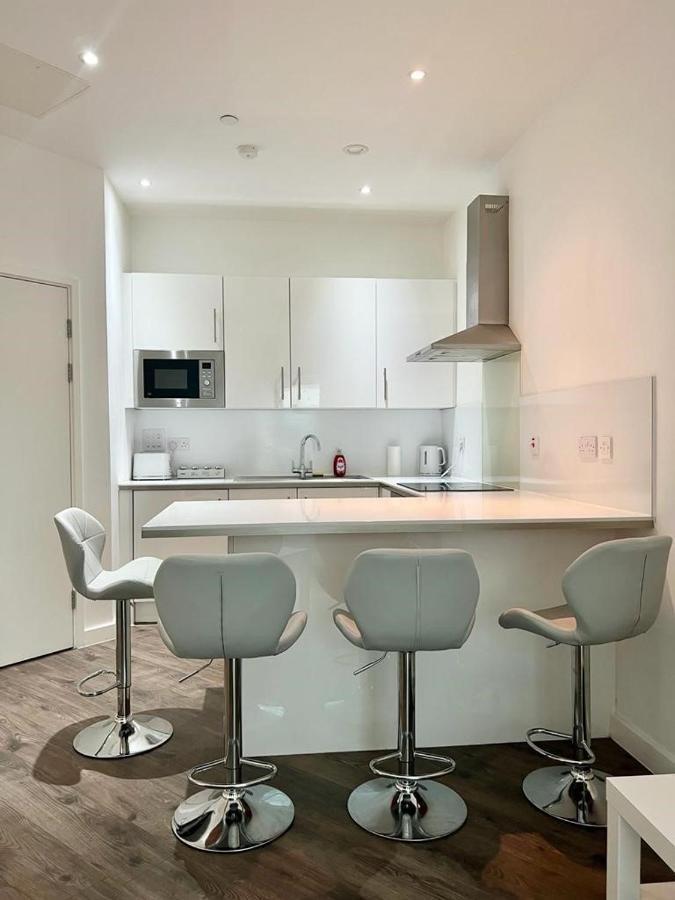 Immaculate Flat In West Croydon Apartment ภายนอก รูปภาพ