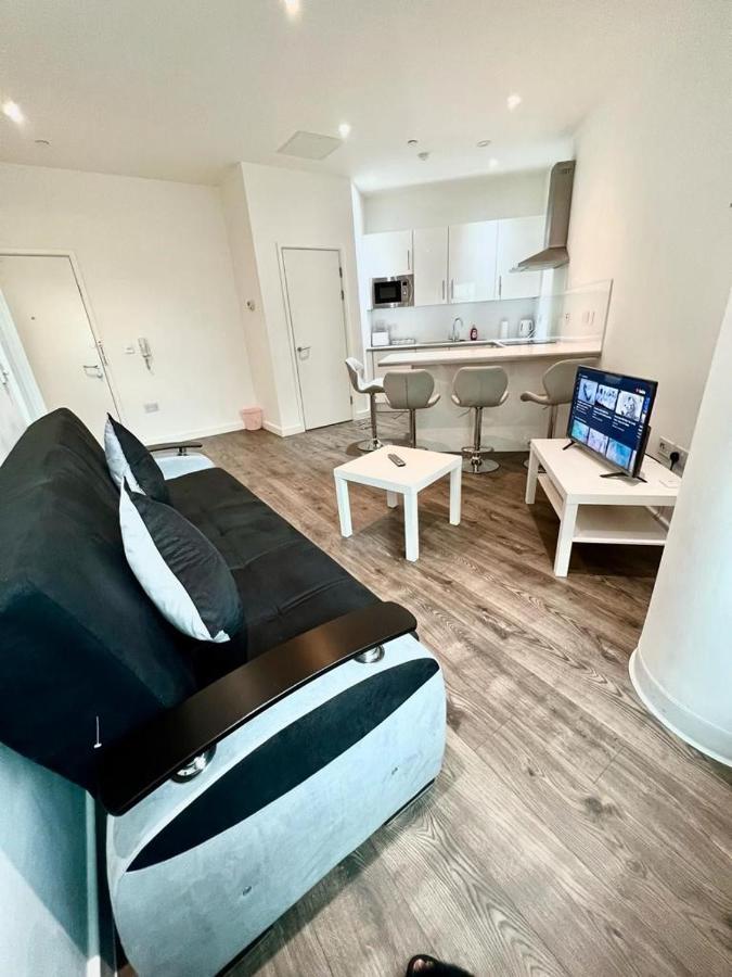 Immaculate Flat In West Croydon Apartment ภายนอก รูปภาพ