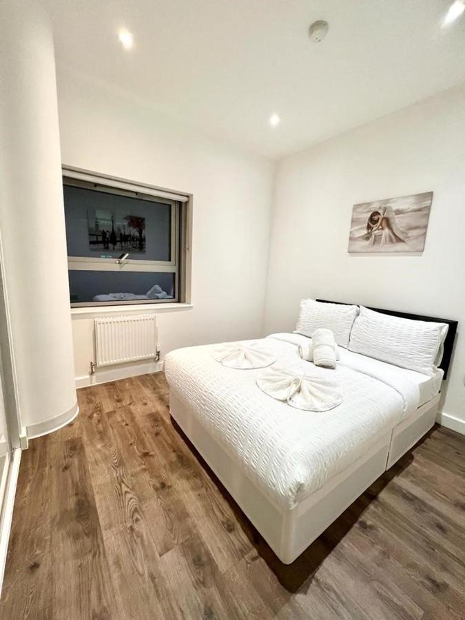 Immaculate Flat In West Croydon Apartment ภายนอก รูปภาพ