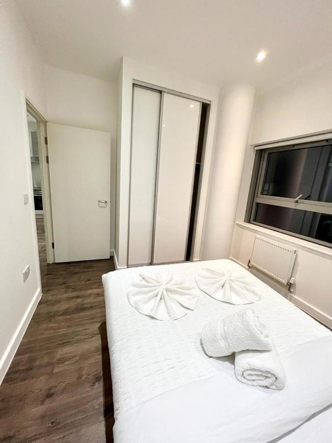 Immaculate Flat In West Croydon Apartment ภายนอก รูปภาพ